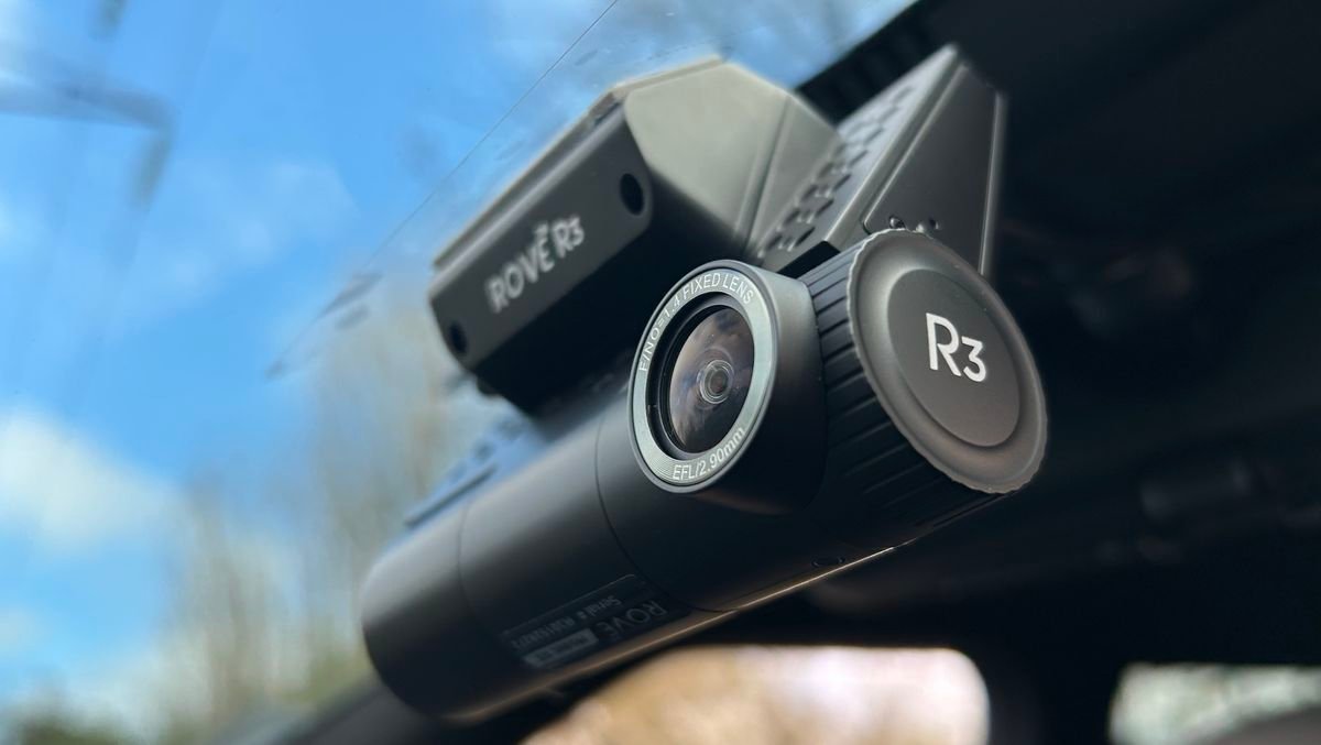 Rove R3 dash cam