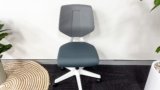 Desky Swivel 3D Tilt office chair review: a mid-range chair that encourages micro movements